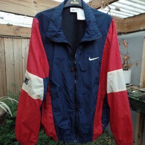 Nike windbreaker – mesh back lining under “open” flap back